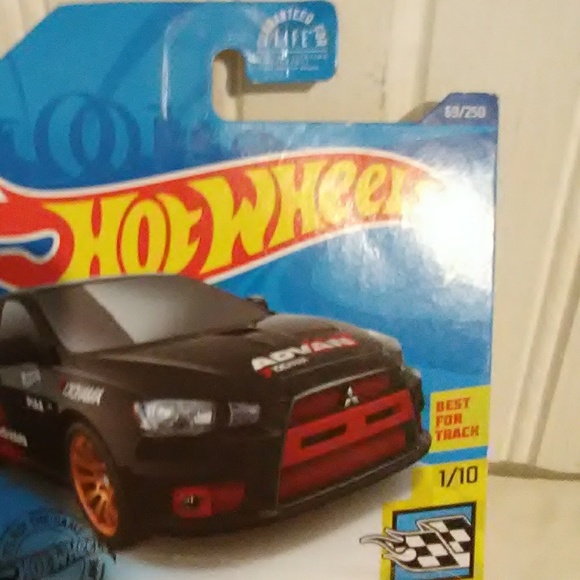 SALE Bundle Of Die Cast Vehicles - Picture 4 of 8